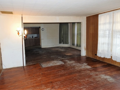 Criss Real Estate Auction - image 11