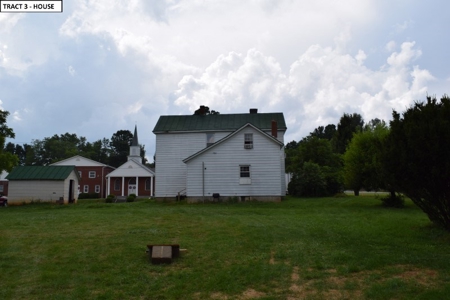 2 Story 1900's Farmhouse for Sale at Auction in Floyd VA! - image 14