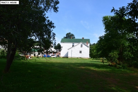 2 Story 1900's Farmhouse for Sale at Auction in Floyd VA! - image 3