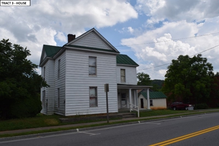 2 Story 1900's Farmhouse for Sale at Auction in Floyd VA! - image 11