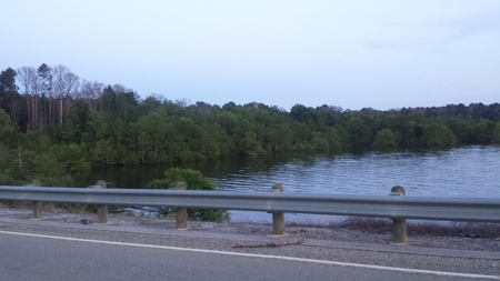 22 Acres On Sam Rayburn Lake Front On Hiway 83 Near Pineland - image 3