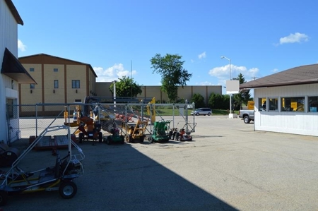 Commercial Property in Beaver Dam Online Auction - image 5