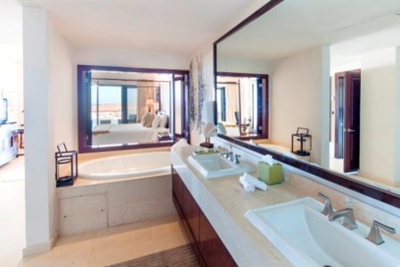 Auction Sept 3rd - Costa Baja Resort, La Paz, Mexico - image 14