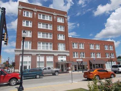 Commercial Office Space & Apartments in Miami, Oklahoma - image 4