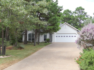 Holly Lake Ranch Texas Gated Home For Sale - image 2