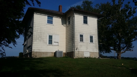 Page County, Iowa Hobby Farm & Country Home for Sale - image 4