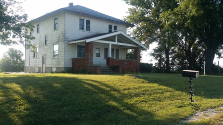 Page County, Iowa Hobby Farm & Country Home for Sale - image 3