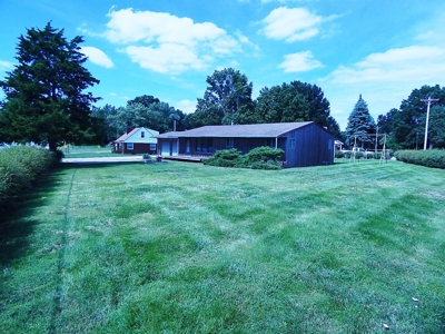 Online Only Absolute Auction Independence, MO Home on 40Hwy - image 12