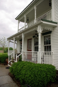 Carlinville County Home Estate For Sale with Acreage - image 11