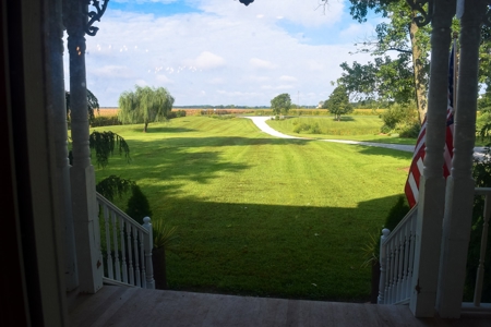 Carlinville County Home Estate For Sale with Acreage - image 47