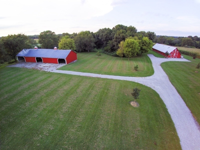 Carlinville County Home Estate For Sale with Acreage - image 3