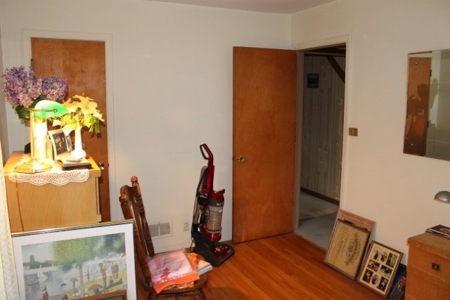 Acreage with Home in Ponca Hills - image 10