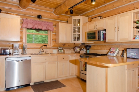 Northern MI  Custom Log Home on Garland Resort Golf Course - image 10