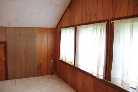 Charming 1 1/2 Sty 3 Bd. Home at Auction in Yates Center, KS - image 12