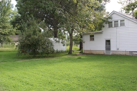 Charming 1 1/2 Sty 3 Bd. Home at Auction in Yates Center, KS - image 23