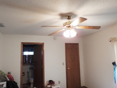 Wilhoit Sale - Bid On-Site Only - image 40