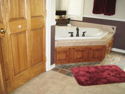Country Home For Sale in Missouri!  60 Acres With Big House! - image 23