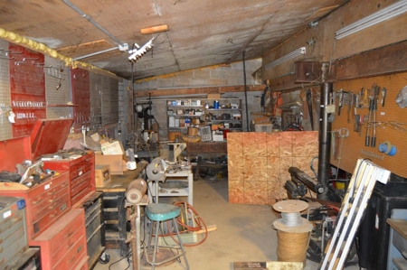 Hustisford WI waterfront home sold at auction - image 31