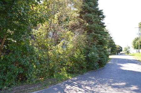 Hustisford WI waterfront home sold at auction - image 25