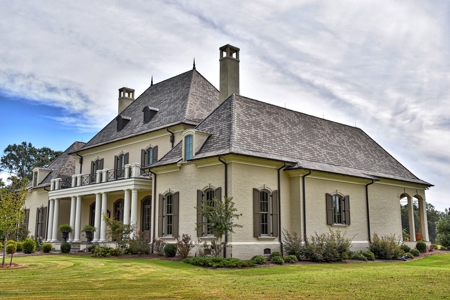 Waterfront Home For Sale in Jackson TN, 40 acres - image 8