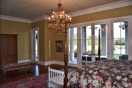 Waterfront Home For Sale in Jackson TN, 40 acres - image 19