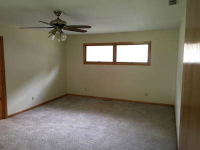 106 South Pine Stonington Illinois Online Auction - image 31