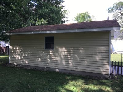 106 South Pine Stonington Illinois Online Auction - image 2