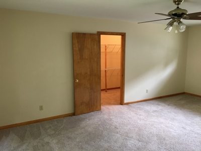 106 South Pine Stonington Illinois Online Auction - image 33