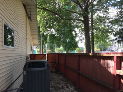 106 South Pine Stonington Illinois Online Auction - image 6