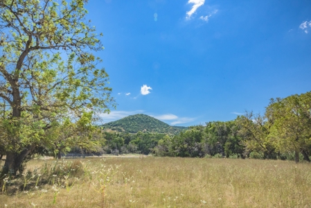 Live Water Hunting Ranch For Sale in Bandera County Texas - image 32