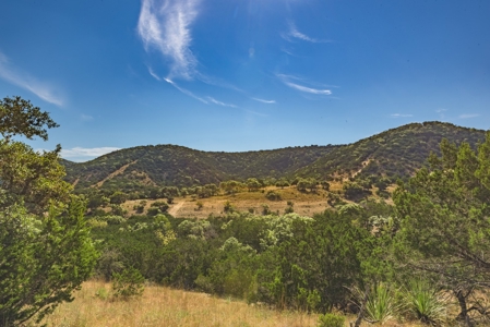 Live Water Hunting Ranch For Sale in Bandera County Texas - image 10