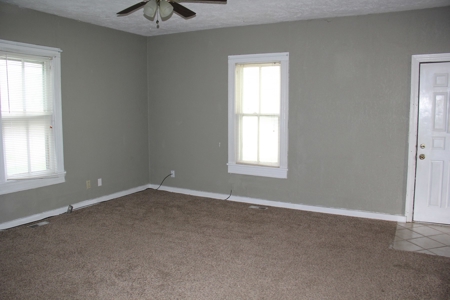 Nice 4 Bedroom Home at Absolute Auction in Emporia, Kansas - image 14