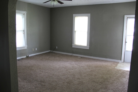 Nice 4 Bedroom Home at Absolute Auction in Emporia, Kansas - image 11