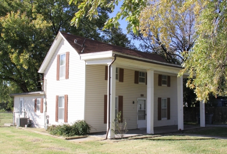 Nice 4 Bedroom Home at Absolute Auction in Emporia, Kansas - image 32