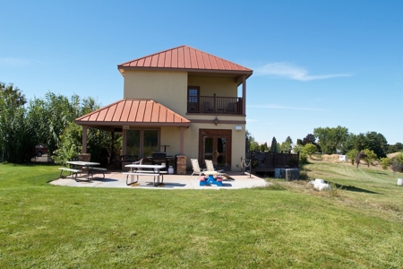 Vineyard Winery VRBO Event Venue For Sale in Walla Walla WA - image 13