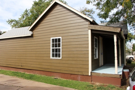 Lot #7 - 2017 N. 7th St. in Salina, KS - Rental Property - image 2