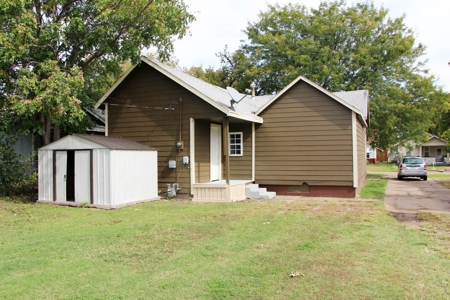 Lot #7 - 2017 N. 7th St. in Salina, KS - Rental Property - image 3