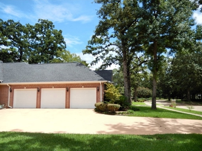 East Texas Golf Course Home For Sale In Eagle's Bluff - image 5