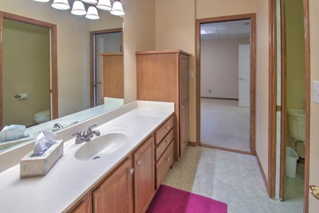 4 Bedroom Home for Sale in Southwind Country Club Estates - image 30