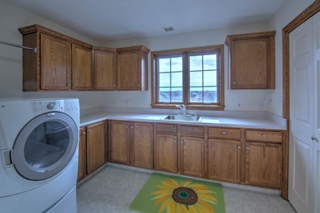 4 Bedroom Home for Sale in Southwind Country Club Estates - image 22