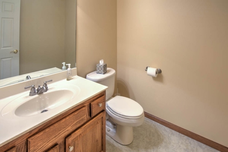 4 Bedroom Home for Sale in Southwind Country Club Estates - image 35