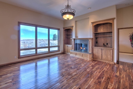 4 Bedroom Home for Sale in Southwind Country Club Estates - image 46