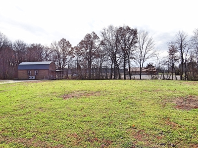 Income Producing Cabins - image 16