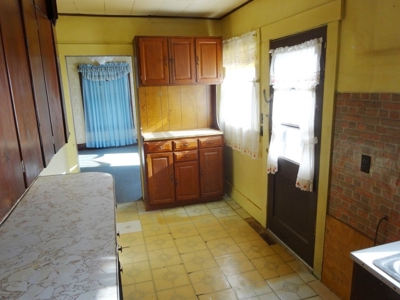 Minimum Opening Bid Real Estate Auction in Meriden, KS - image 20