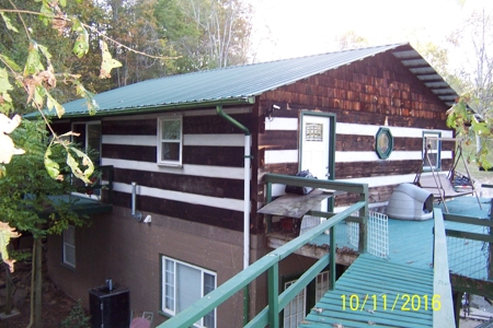 Hemlock Built Home with Free Gas 12 Ac. m/l - image 1
