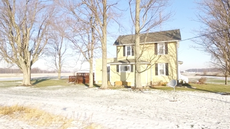 Nice Country Home and Farm Land for Auction - image 8
