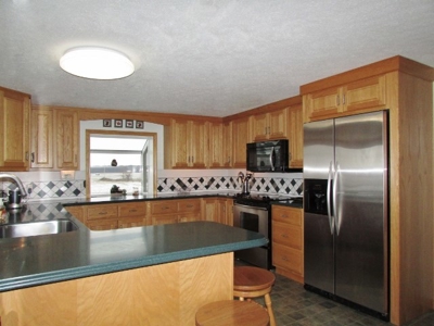 Nice Country Home and Farm Land for Auction - image 23