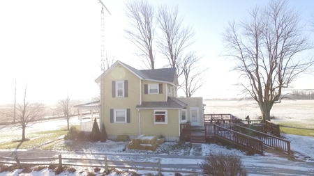 Nice Country Home and Farm Land for Auction - image 7