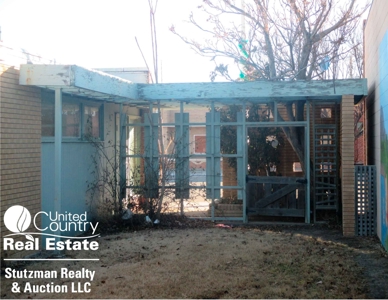 OFFICE BUILDING in ULYSSES, KS - SELLING BY PRIVATE AUCTION - image 18