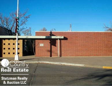 OFFICE BUILDING in ULYSSES, KS - SELLING BY PRIVATE AUCTION - image 1